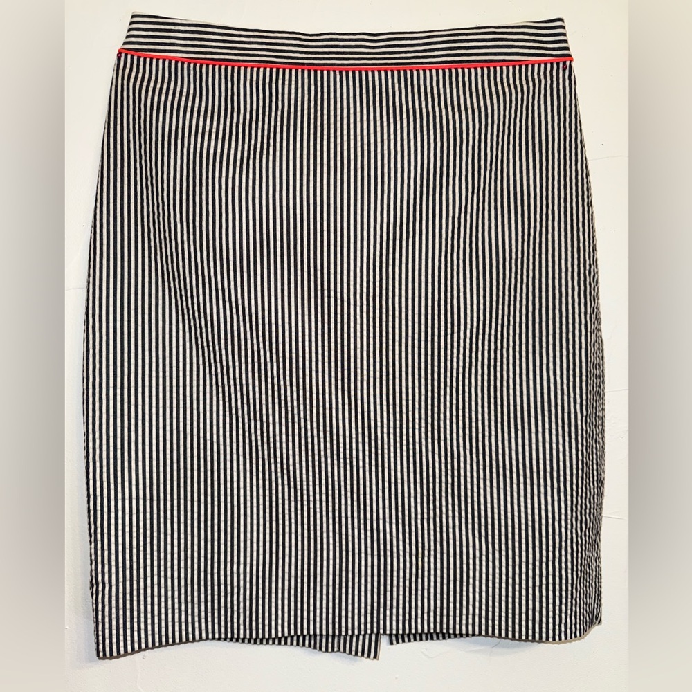 J. CREW PENCIL SKIRT IN CHARCOAL WHITE STRIPED SEERSUCKER PINK ACCENT SZ 4